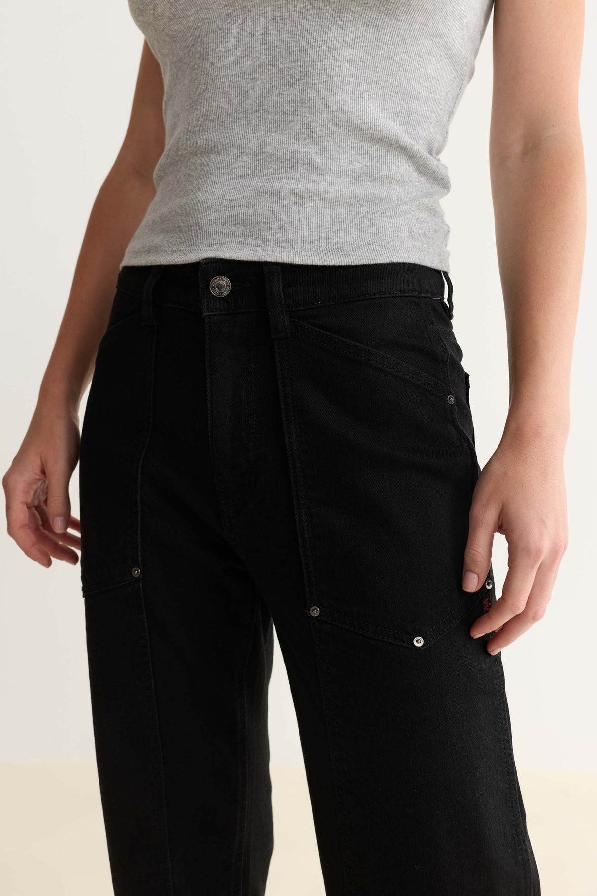 SAT - 90's Straight Jeans