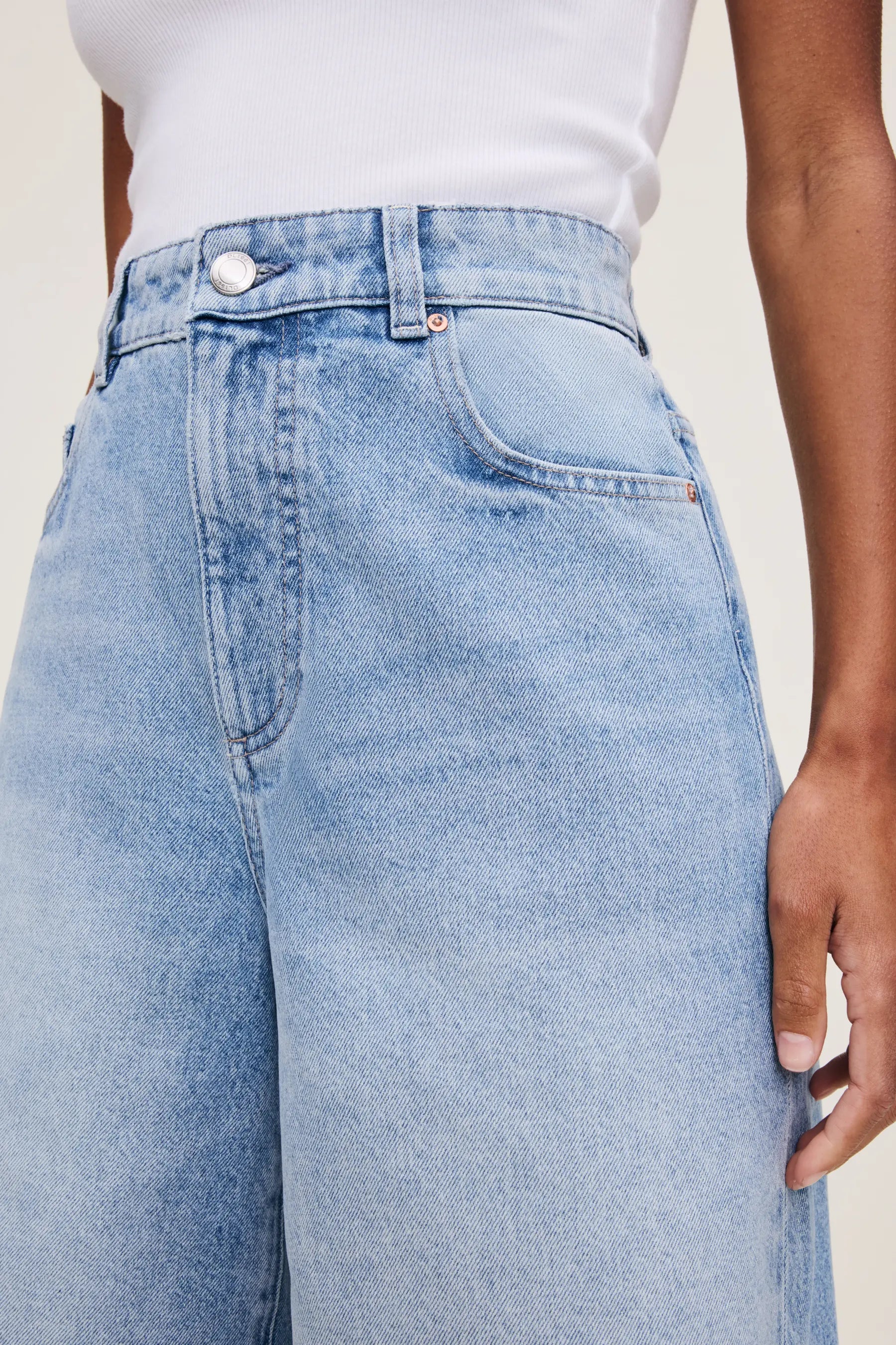 Lucila Short Ultra High Rise