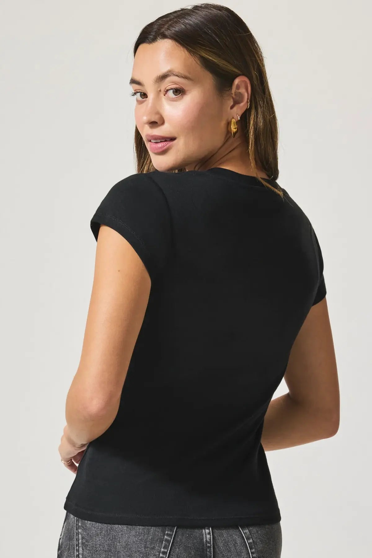 Faye V-Neck Tee - Black