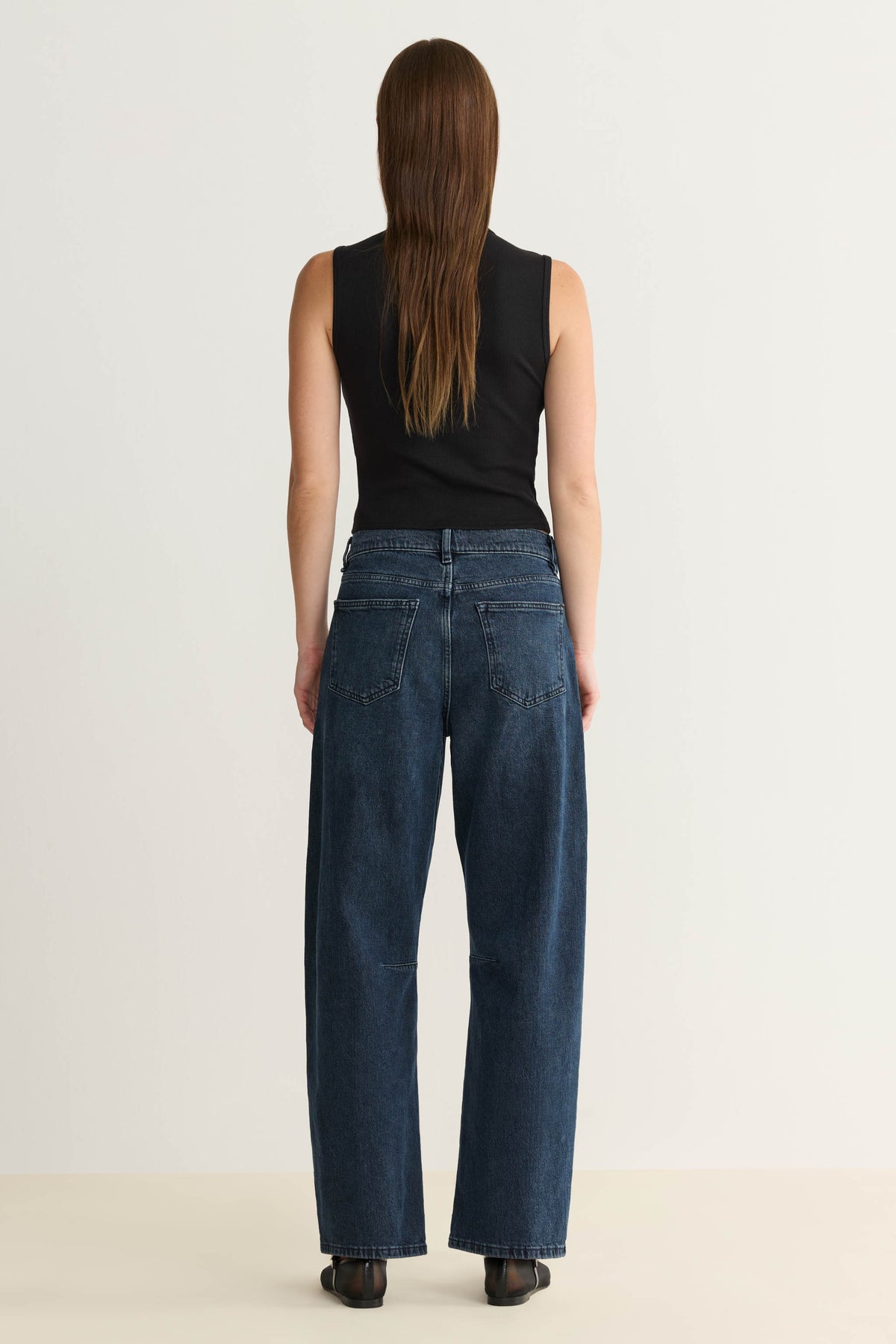 BNA Soft Curve Barrel Jeans
